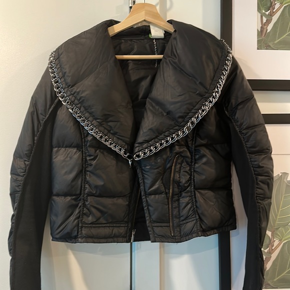 Women’s BCBG jacket - Picture 1 of 4